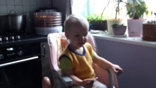 Алиса учится приносить пользу смотреть онлайн