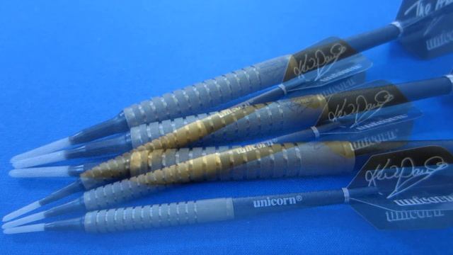 Unicorn KEVIN PAINTER Maestro Golden Darts Review - Soft Tip Monday #2 смотреть онлайн