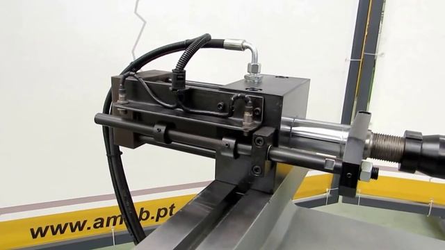 Новый полуавтоматический дорновый трубогибочный станок MDH 90 CN2