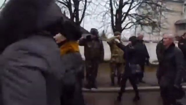 Дубно прощається з кіборгом Славіком Мельником Ч 1 смотреть онлайн