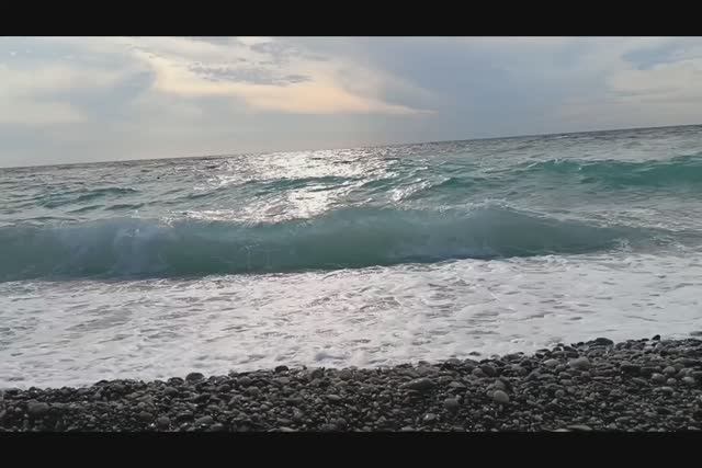 МОРЕ ЗОВЁТ, ВОЛНА ПОЁТ... АБХАЗИЯ. ГАГРА.