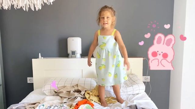 Алиса собирается в кафе, выбирает платье, волшебную прическу и макияж! смотреть онлайн