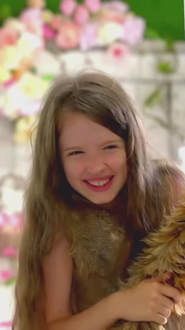 Cinderella cleans the house #supersofi #cinderella watch the full video on this channel смотреть онлайн