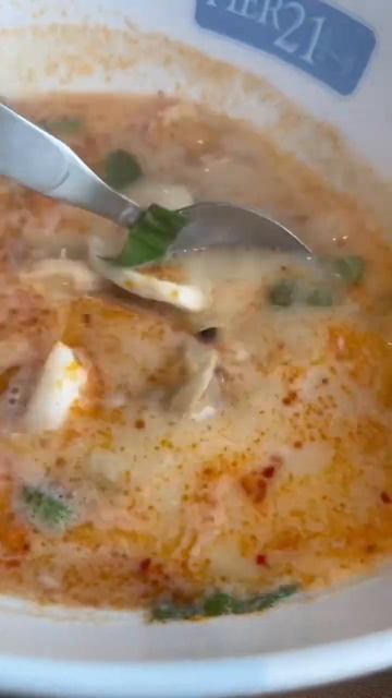 Фуд-корт в терминале 21 Terminal 21 food court #тайланд #паттайя поели на 300 батт смотреть онлайн