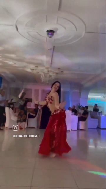 восточные танцы Симферополь #bellydance #крым #восточныетанцы #восточныйтанец #гибкость #танцы смотреть онлайн