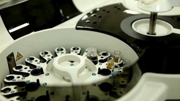 Виртуальный тур по центральному залу лаборатории BION.