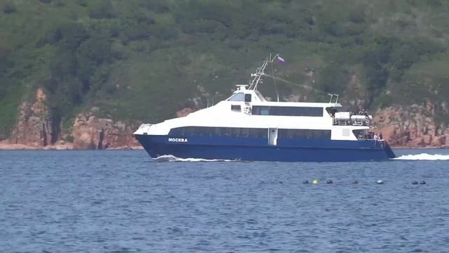 Уплыла в туман белая фуражка!