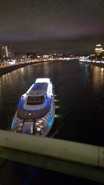Москва ночной кораблик! смотреть онлайн
