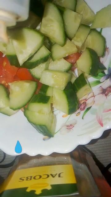 Салат с кунжутным соусом . смотреть онлайн