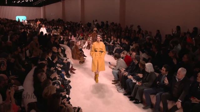 Fendi | Fall/Winter 2020/21 | Milan Fashion Week смотреть онлайн