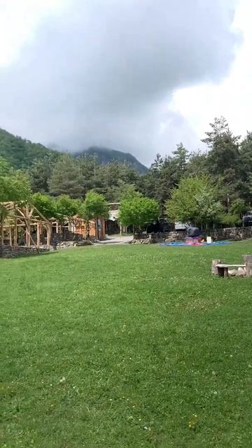 Красивая природа и зона отдыха в Шеки - beautiful nature in Sheki Azerbaijan 🇦🇿 смотреть онлайн