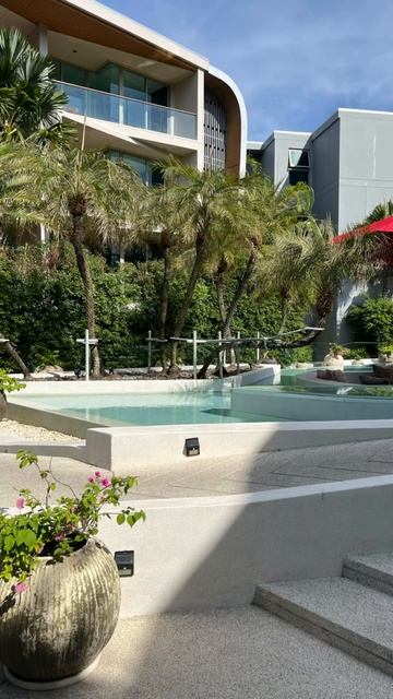 Wyndham Grand Nai Harn Beach Phuket #обзор #путешествия #таиланд #азия #отели #рестораны смотреть онлайн