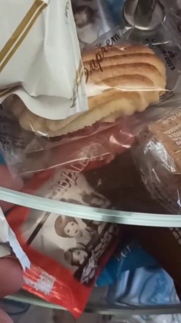 Испания. Снова купили рождественские сладости #выпечка #сладости #рождество #праздники смотреть онлайн