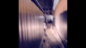 Перенос бытовки манипулятором.