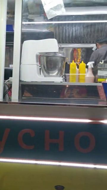 Где поесть блинов на набережной Геленджика? смотреть онлайн