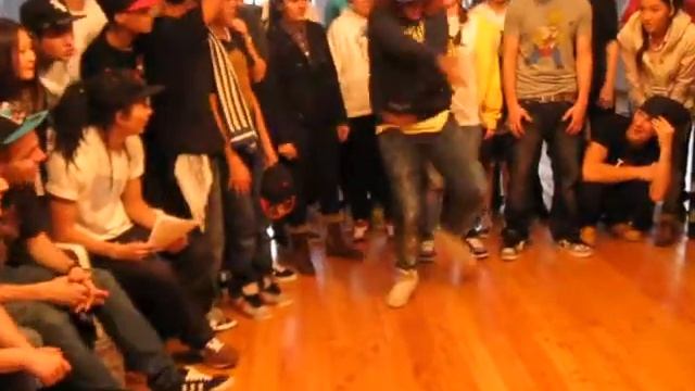 KRUMP-UP 3.12.2011(GIRLS) смотреть онлайн
