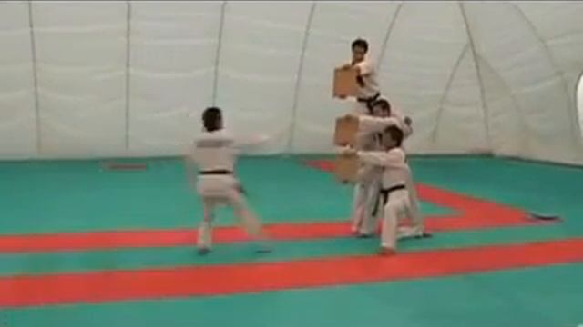 Супер-Удар-Торнадо смотреть онлайн