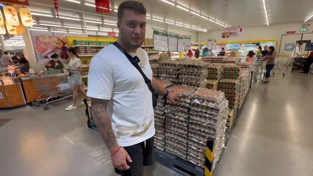 Vlog из Камбоджи: Цены на продукты в самом крупном гипермаркете Камбоджи Makro смотреть онлайн