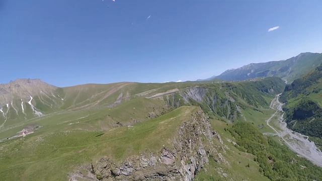 06062018 gudauri paragliding полет гудаури بالمظلات، جورجيا بالمظلات gudauriparagliding com 6 смотреть онлайн
