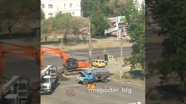В Благовещенске сняли на видео странные маневры таксиста смотреть онлайн