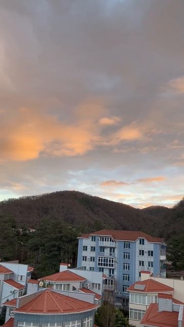 🌈20.12 Ольгинка радуга #жизньнаморе #live #черноеморе #ольгинка #отдых #зиманаюге #сегодня #курорт смотреть онлайн