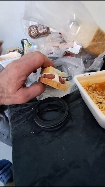 обед на стройке смотреть онлайн