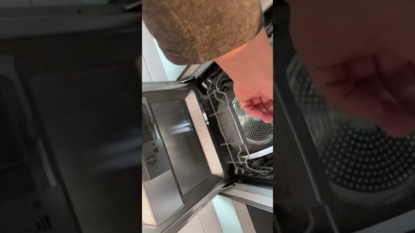 Отзывы о Weissgauff BDW4140D