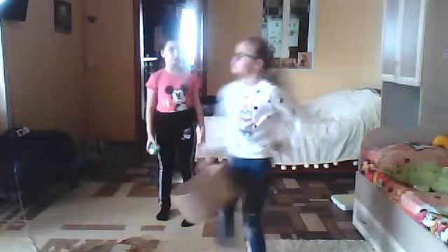 челенж забрось мячик \\\\ наша настя\\\ смотреть онлайн