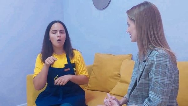 Глухой бариста в кофейне. интервью с глухой девушкой.