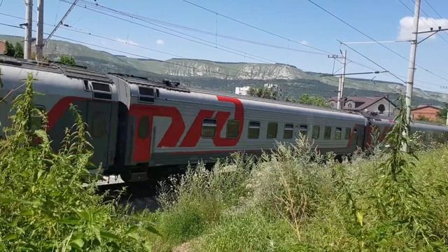 ЭП1М-522 с поездом №049Ч КисловодскーСанкт-Петербург смотреть онлайн