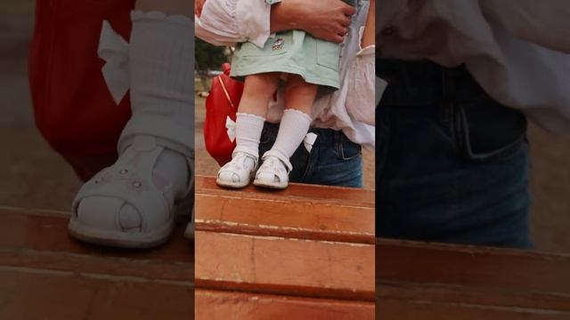 Семейная прогулка, видео смотреть онлайн