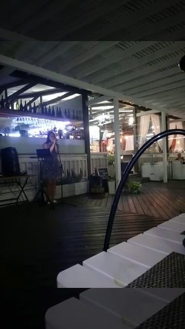 Круто поет и хороший голос Адлер смотреть онлайн