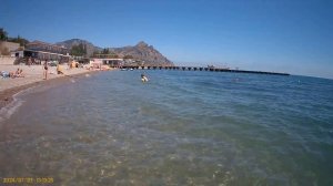 Пляж в поселке Курортное, Крым, июлю 2024
