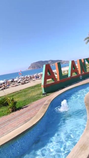 Парк в Алании 😍 смотреть онлайн