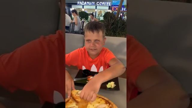 Таиланд Пхукет я в кафе мама смотреть онлайн