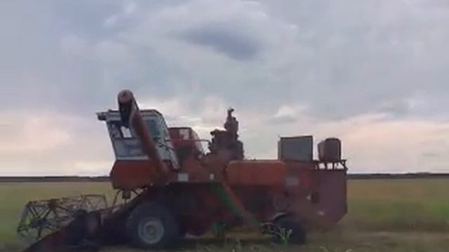 Работа Комбайна смотреть онлайн