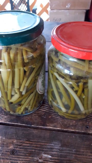 Пещеры разных цветов