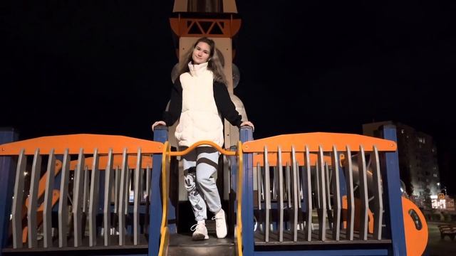 АСМР в ПАРКЕ🌳💚/ ASMR in the PARK🌳💚 смотреть онлайн