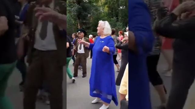 Я ДЛЯ ТЕБЯ ИЗ ХРУСТАЛЯ ПОСТРОЮ ЗАМОК! смотреть онлайн