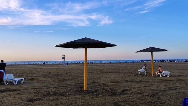 🔥Баку ОТКРЫЛИ ПЛЯЖНЫЙ СЕЗОН на КРАСИВОМ И БЕСПЛАТНОМ ПЛЯЖЕ🔥 смотреть онлайн