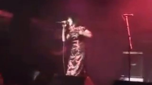 Tracktor Bowling - Завтра (live) смотреть онлайн