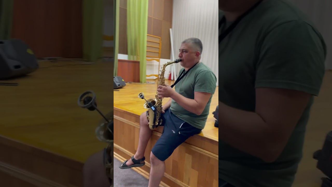 Саксофон в Сибири  #саксофон #барнаул #юмор #музыканты #вокалсаксофон #артисты #ведущая #ищуведущую