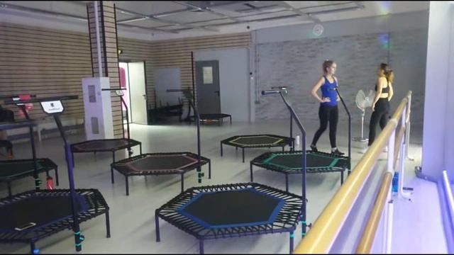 Jumping Class смотреть онлайн