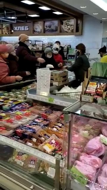 ММР, очередь за сахаром🤦 смотреть онлайн