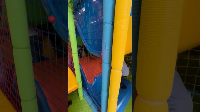 Володя в игровой Family Park в ТЦ «Юбилейный» г. Хабаровск, Володе 3,8 года смотреть онлайн