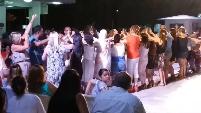 Дитяча дискотека в Туреччині смотреть онлайн