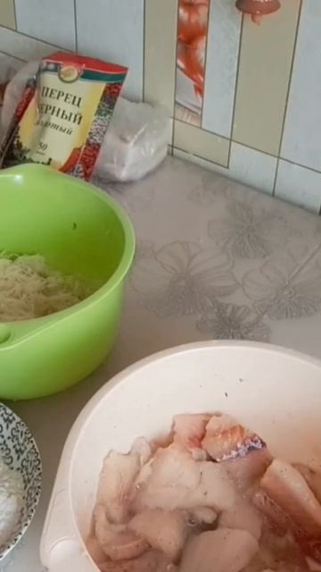 Нежная рыбка в картофельной шубке