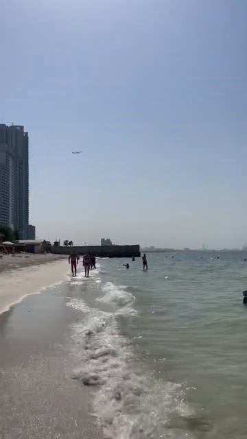 Ajman. UAE. Ramada hotel. ОАЭ. Пляж в Эмирате Аджман. Персидский залив смотреть онлайн