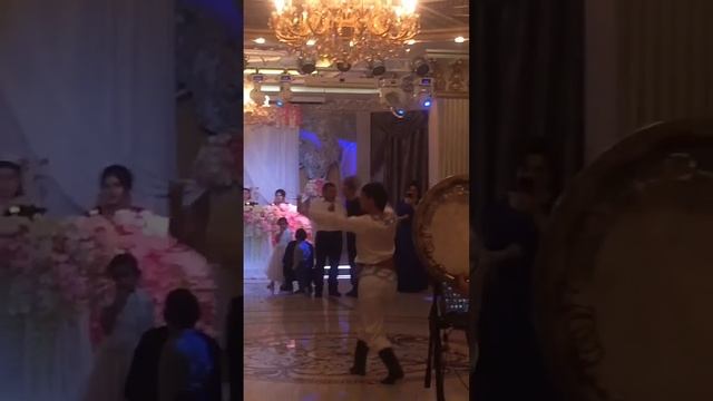 Андижанская польска в Москве Фарход танцует ,dance смотреть онлайн