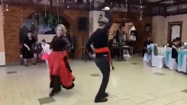 Мой Папа с тетей Лилей смотреть онлайн